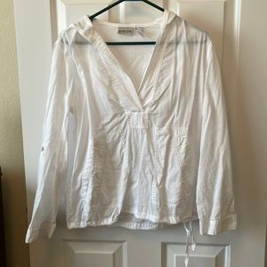 Chico’s White pullover hoodie Cotton Blouse. Like new. Pockets. Size 0. Cotton